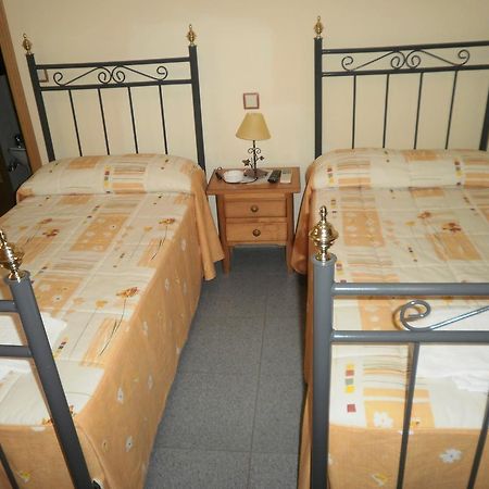 Hostal Miraflor De Las Cadenas Cuacos De Yuste Exteriör bild
