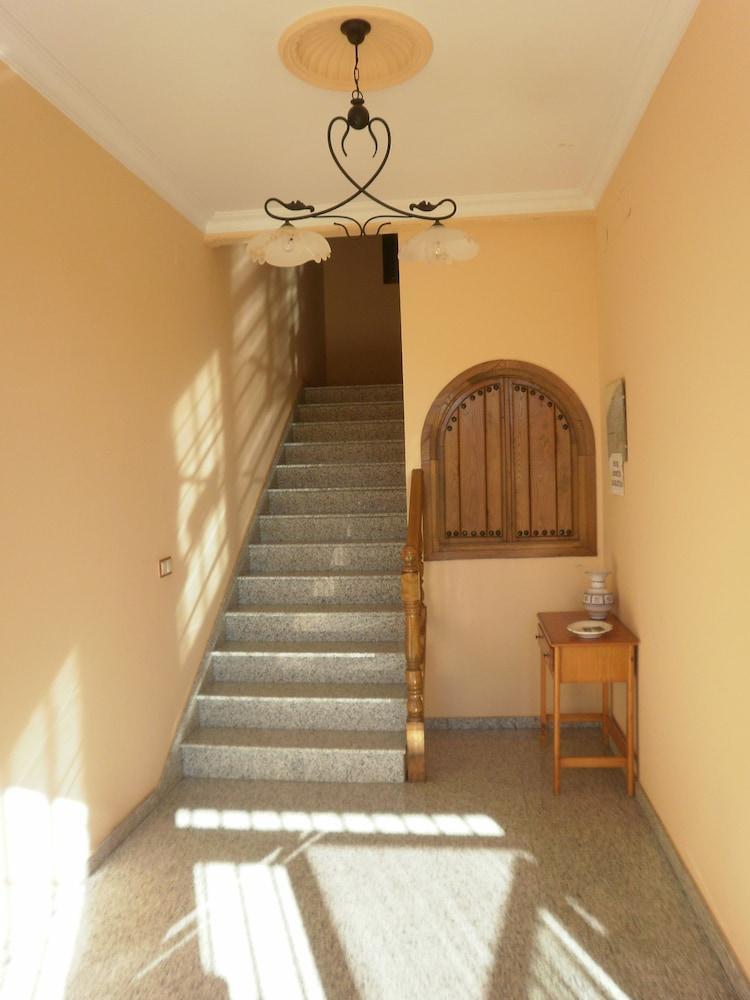 Hostal Miraflor De Las Cadenas Cuacos De Yuste Exteriör bild